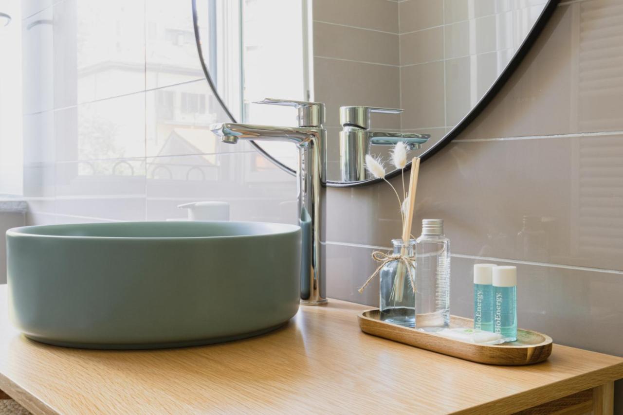 Easylife - Romantico Appartamento Sui Navigli ميلان المظهر الخارجي الصورة
