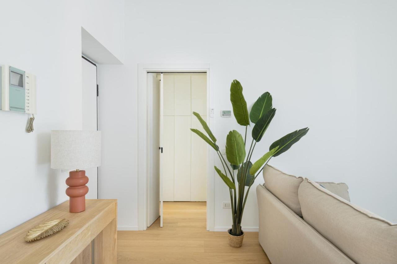 Easylife - Romantico Appartamento Sui Navigli ميلان المظهر الخارجي الصورة